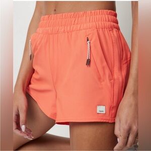 Vuori Women's Dash Shorts “Pomelo” Sz Sm